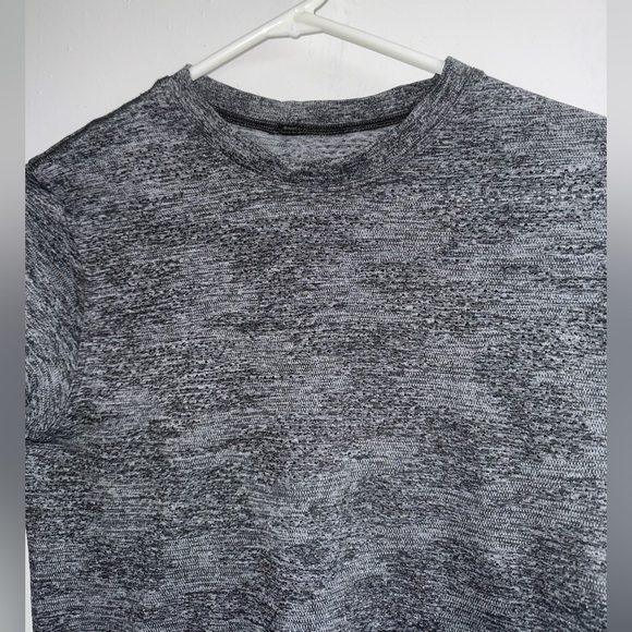 Lululemon Short Sleeve Cropped T Shirt Heathered Grey Sz 4 - Picture 3 of 5